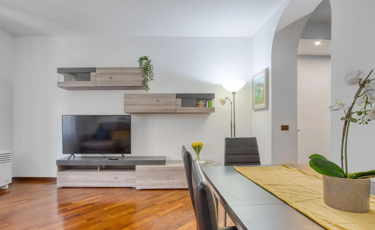 Apartament Casa Tricolore Mediolan